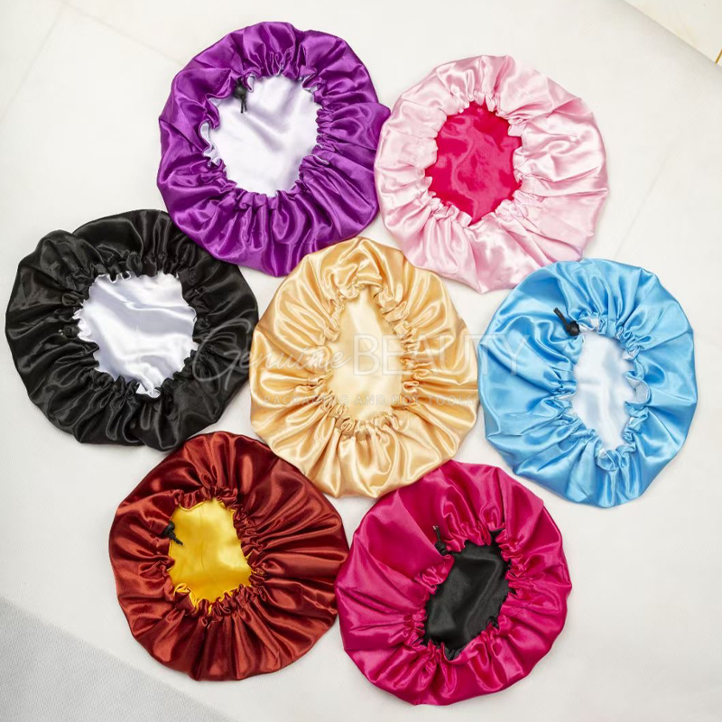 REVERSIBLE BONNET WITH STRING